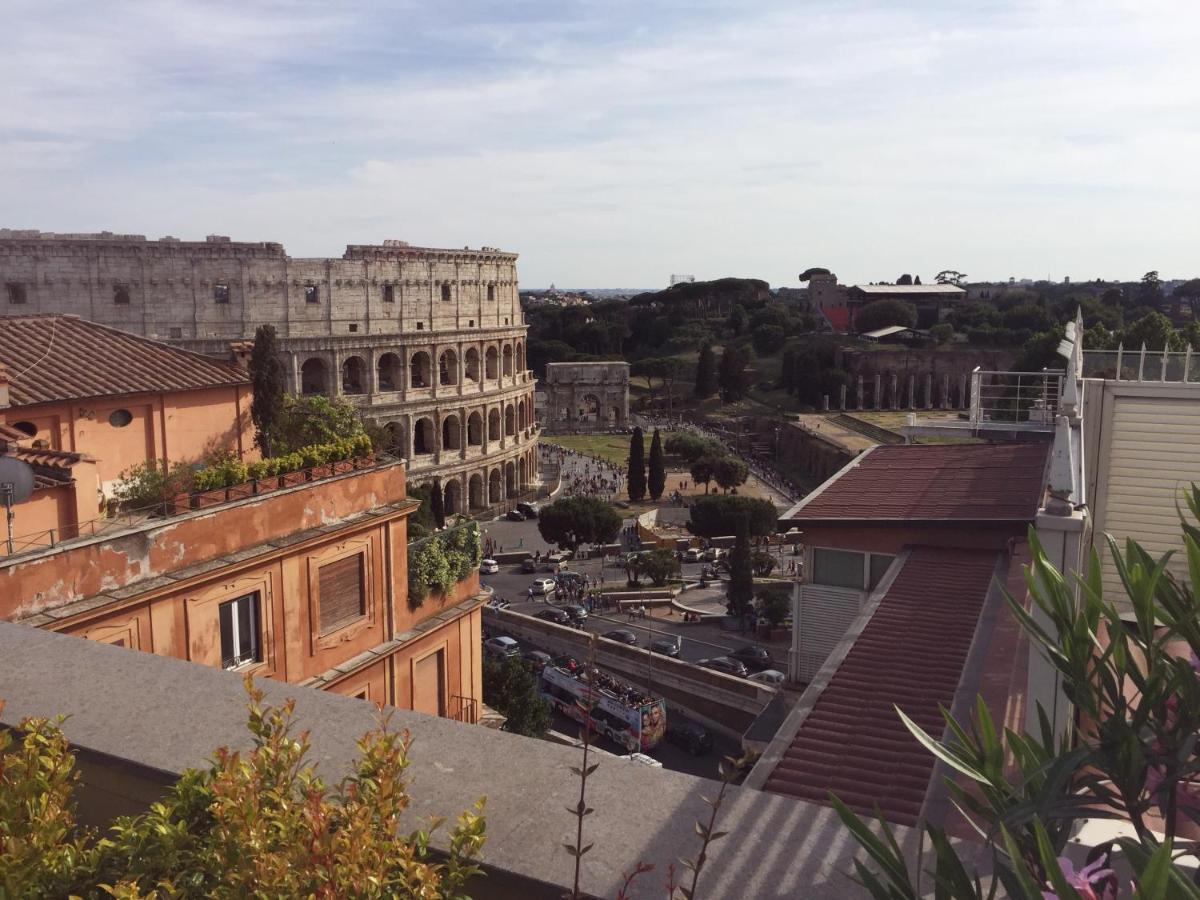 רומא Superattico Sul Colosseo מראה חיצוני תמונה